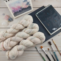 BEA - hand dyed knitting yarn, fine merino DK, Woolento