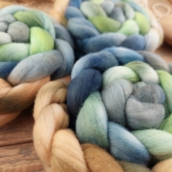 Blue / green / beige - merino fine wool, hand dyed top roving, Woolento