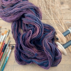 Hand Spun Wool Yarn local slovakian merino, Woolento purple blue