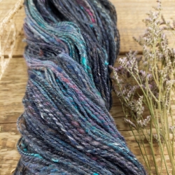 Handspun yarn, local merino and silk #17 | Woolento
