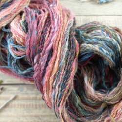 hand spun and dyed local slovak merino wool knitting yarn Woolento handmade grey red