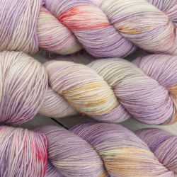 VIOLETTA 1 ručně barvená příze | Woolento