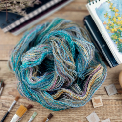 Hand Spun Wool Yarn #22, local slovakian merino, Woolento