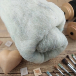Merino vlna na pradenie a plstenie, art batt No.2 | Woolento