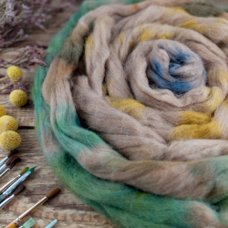 HNEDÁ/ MEDOVÁ/ ZELENÁ česanec alpaca superfine | Woolento