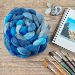 MODRÁ/ ŠEDÁ ručne farbená slovenská merino vlna | Woolento