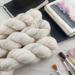BEA - hand dyed knitting yarn, fine merino DK, Woolento