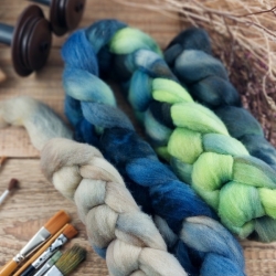 BLUE/ GREEN/ BEIGE hand-dyed local merino wool | Woolento