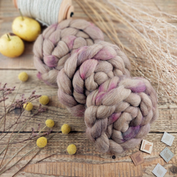 HNEDÁ/ STARORUŽOVÁ česanec alpaca superfine | Woolento