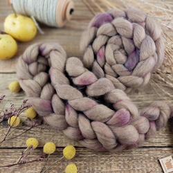 HNEDÁ/ STARORUŽOVÁ česanec alpaca superfine | Woolento