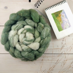 cesaná vlna slovenské merino česanec Woolento na pradenie zelená