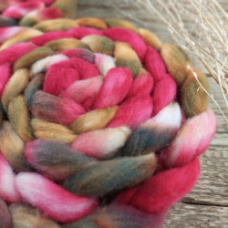 ČERVENÁ/ HNEDÁ merino fine, ručne farbený česanec | Woolento