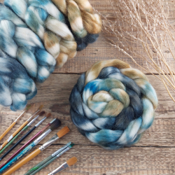 BLACK/ BLUE/ OCHRE hand dyed wool roving | Woolento