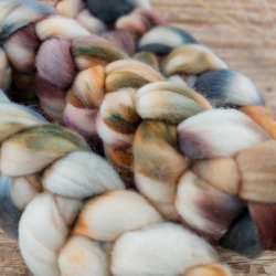 KRÉMOVÁ/ TAUPE česanec Corriedale | Woolento