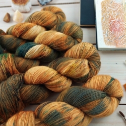 CYRIL - fade set, hand dyed knitting yarn Woolento