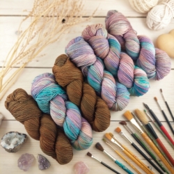 DOLORES - hand dyed knitting yarn set, Woolento