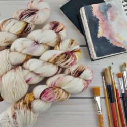 GINGER - hand dyed yarn, fine merino fingering, Woolento