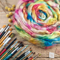 GLOW NYLON  ručne farbené trblietavé  vlákno na tvorenie | Woolento