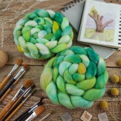 GREEN MIX  hand dyed top roving | Woolento 