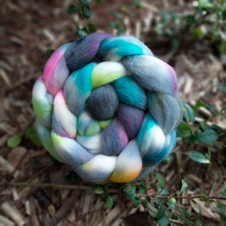 GRAFFITI/ ŠEDÁ česanec merino fine | Woolento