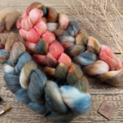 BROWN/ GREY/ SALMON hand dyed top roving | Woolento