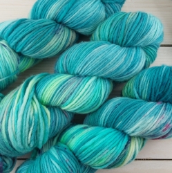 JUDITH vlna na pletenie ručne farbená jemné merino worsted Woolento