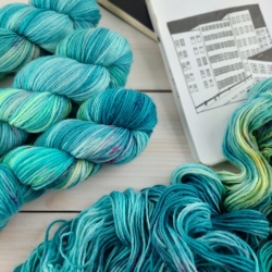 JUDITH vlna na pletenie ručne farbená jemné merino worsted Woolento