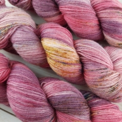 KAMILA hand dyed sock wool yarn 4ply Woolento