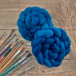 Merino extra fine wool for spinning Woolento top roving hand dyed blue