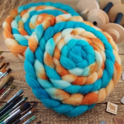 Wool roving fibre for spinning felting slovak fine merino Woolento hand dyed blue orange
