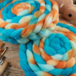 Wool roving fibre for spinning felting slovak fine merino Woolento hand dyed blue orange