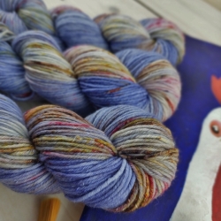 KAROL hand dyed fine sock yarn merino wool 8-ply Woolento blue