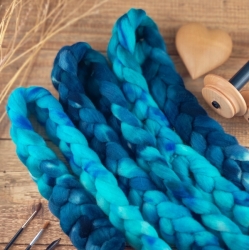 Woolento slovenská merino vlna na pradenie plstenie ručne farbená modrá tyrkysová