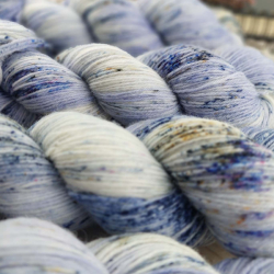 MATĚJ ponožková pletací příze, ručně barvená, 4ply,, Woolento
