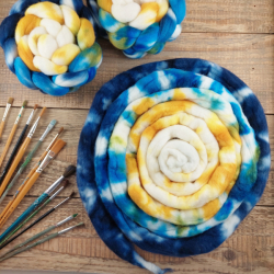 BLUE/ YELLOW/ WHITE  hand dyed wool roving | Woolento
