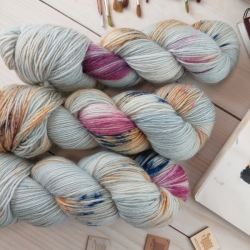 NICK hand dyed sock yarn 4ply speckled Woolento