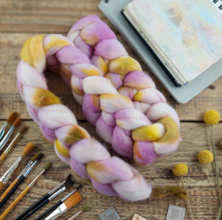 OLD ROSE MIX Hand Dyed Corriedale Wool Roving | Woolento