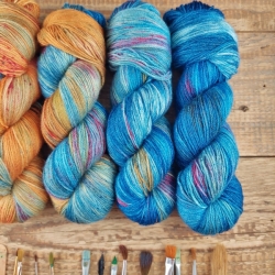 Sandro fade yarn set, hand dyed merino Woolento