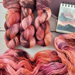 GRETA - fade set, hand dyed knitting yarn Woolento