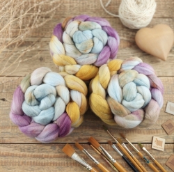 Grey / honey / old pink - merino luxury fine wool, hand dyed top roving, Woolento