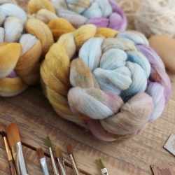 Grey / honey / old pink - merino luxury fine wool, hand dyed top roving, Woolento