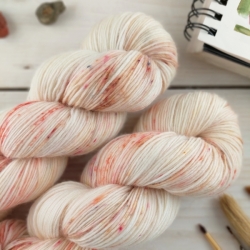 Gabi pletacia priadza ručne farbená, jemné merino fingering, Woolento 