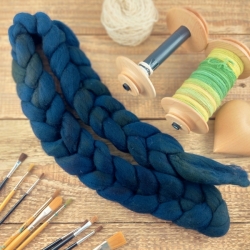 Night blue merino fine wool hand dyed top roving Woolento