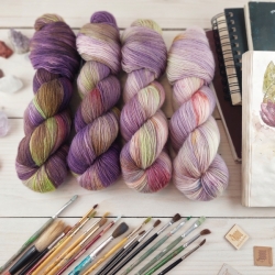 VIOLETTA séria priadzí jemné merino fingering Woolento