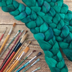 Extra jemná merino vlna na pradenie česanec Woolento ručne farbený tmavozelený