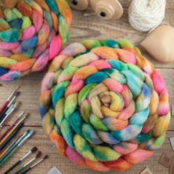 ŽIARIVÝ MIX 2 ručne farbený česanec merino vlny | Woolento