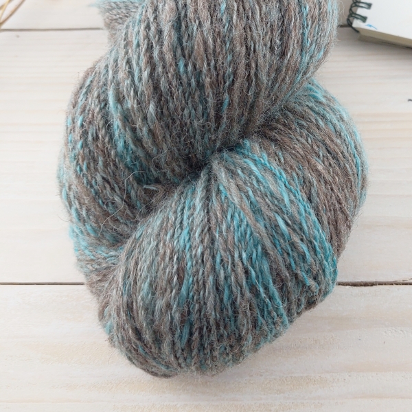 hand spun wool yarn blend BFL merino alpaca Woolento brown turquoise