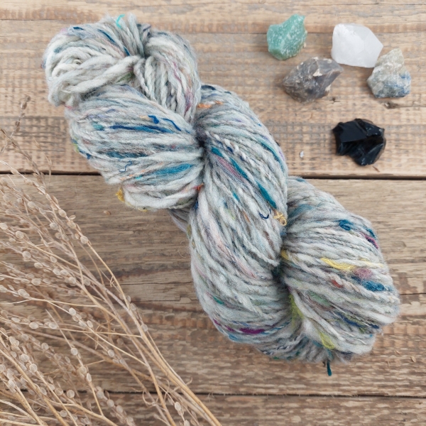 hand Spun Wool art Yarn merino for knitting  crochetting and veawing