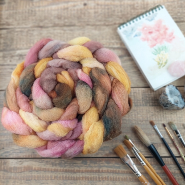 Brown / gold / pink - wool roving for hand spinning, slovak merino