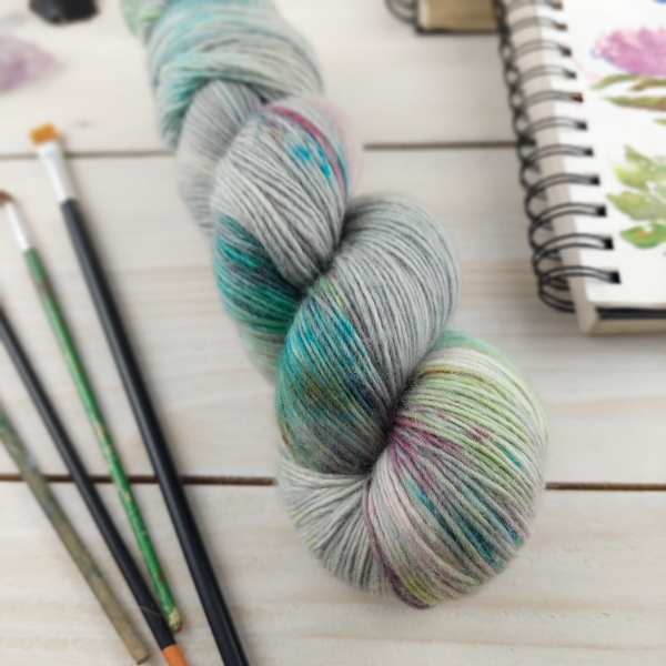 BERENIKA - grey - fine merino fingering, Woolento, hand dyed knitting yarn